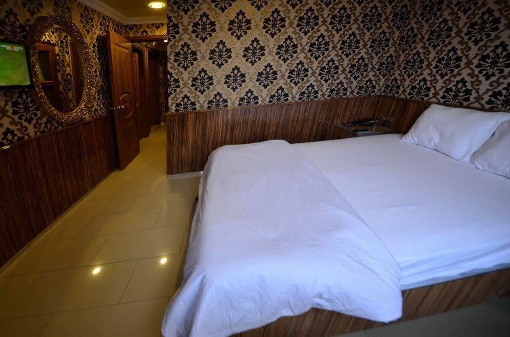Istiklal Hotel Sanliurfa Bagian luar foto